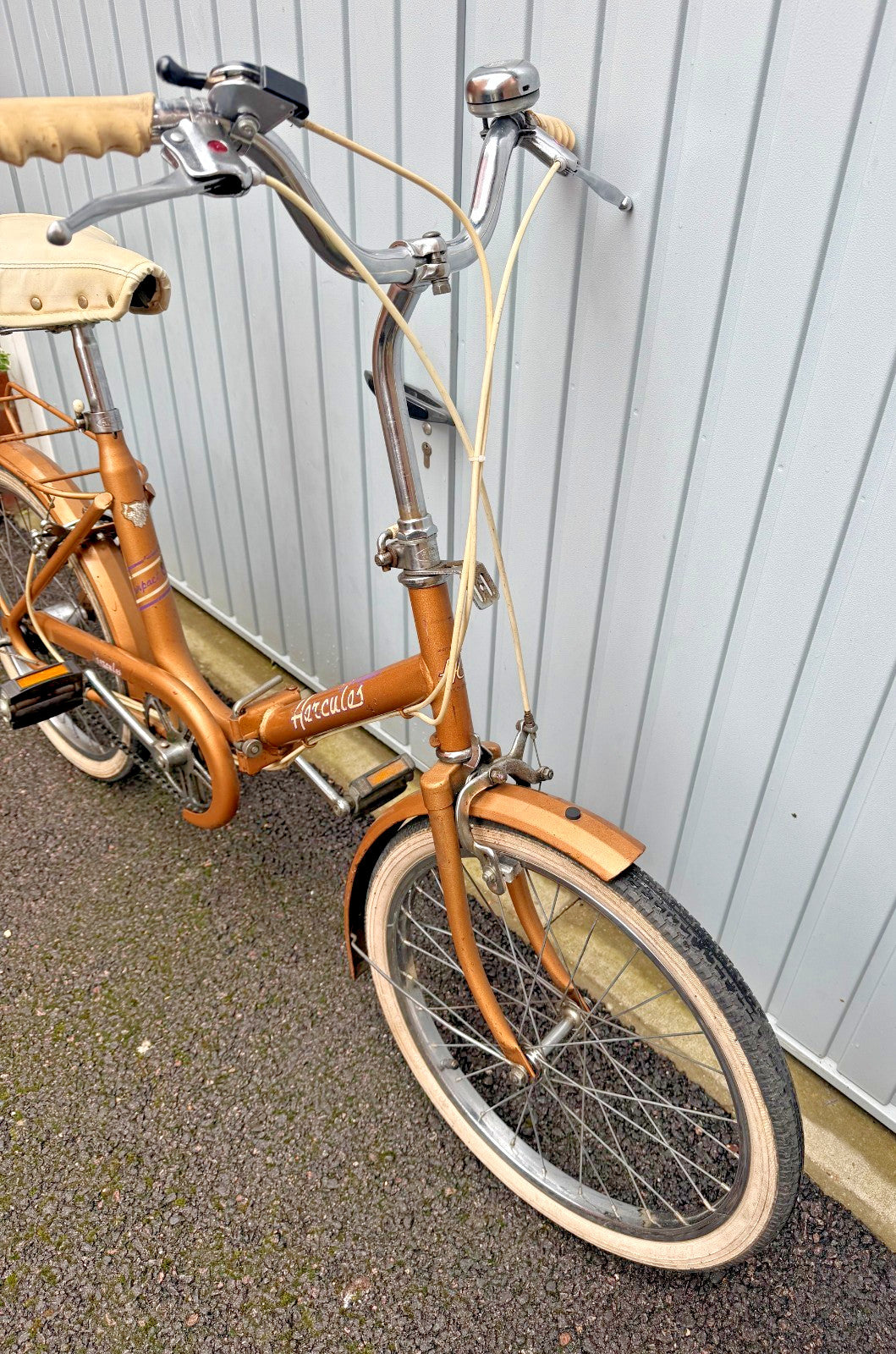 Vintage 1983 Unisex Adults Men's Women's Gold Raleigh Hercules Folding Bike