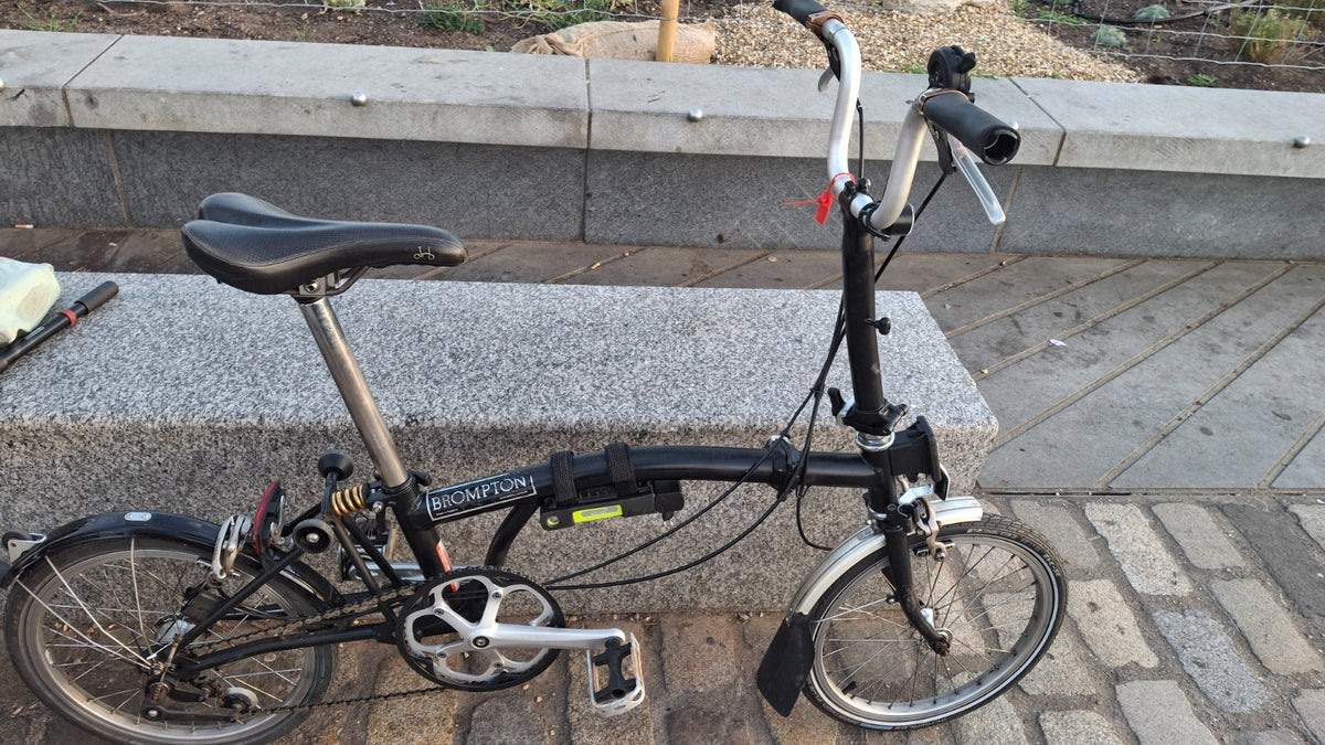 Brompton M2R 2 Speed Folding Bike – Black – Rear Rack – London