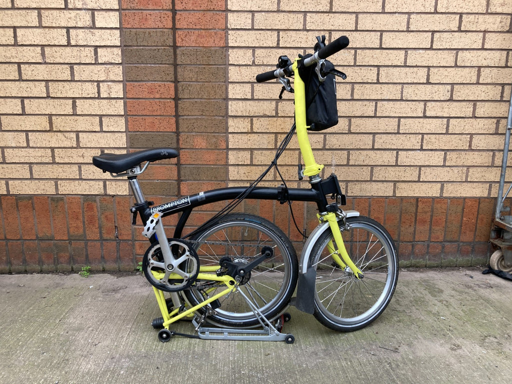 Brompton C Line 6 Speed Folding Bike Low Handlebar S6R - Black/Yellow