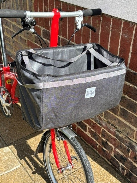 Brompton M3L FOLDING BIKE - RED  (WITH BAG) - EXCELLENT CONDITION