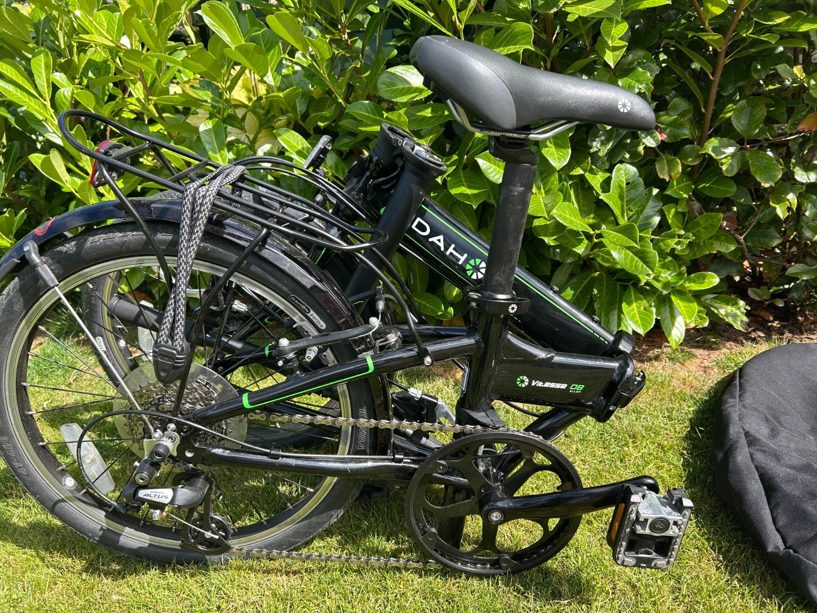 Dahon Vitesse D8 Aluminium Alloy Folding Bike (Tube-compatible)