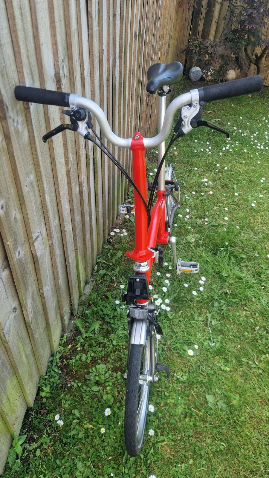 Brompton M6L Superlight Titanium 6 Speed - Red - Very Good Condition