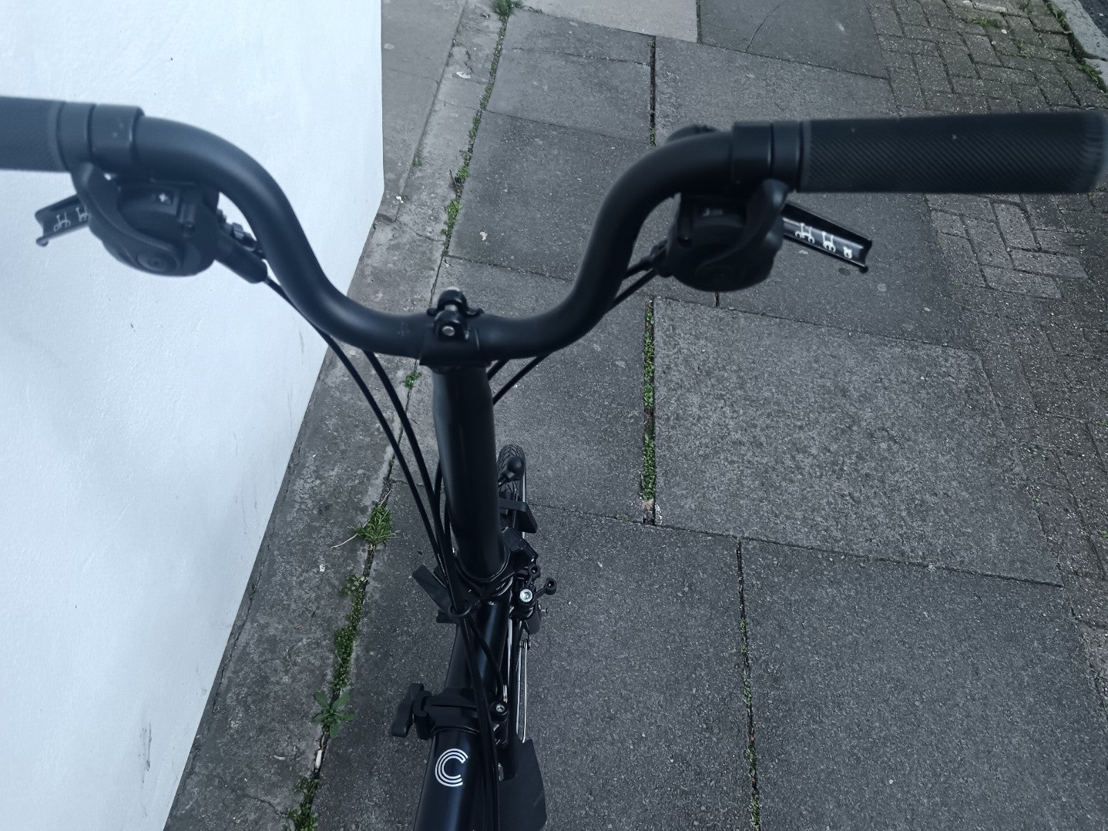 Brompton M6L BLACK EDITION 2025 Folding Bike Excellent Condition