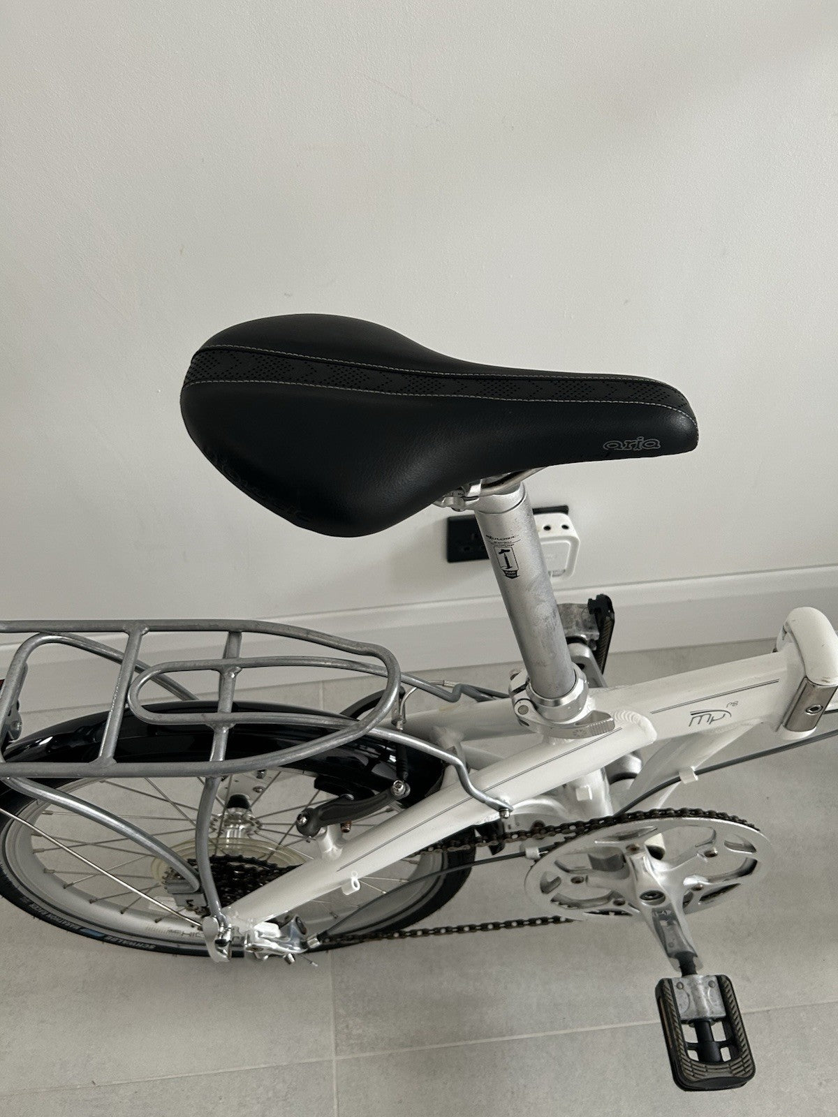 Dahon Mu P8 Folding Bike Unisex White (Excellent Condition)
