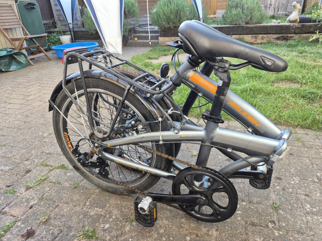 Raleigh Stowaway 20 inch folding bike