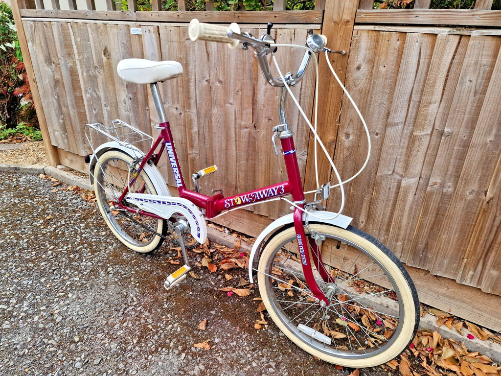 UNIVERSAL STOWAWAY 3 Vintage Folding Burgundy Bike, 3 speed. 20’ wheels,PRESTINE