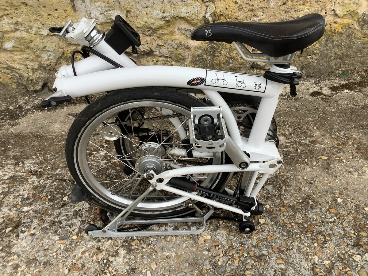 Brompton M3R Folding Bike - White + Panniers, Rack Bag, Front Frame -UK DELIVERY