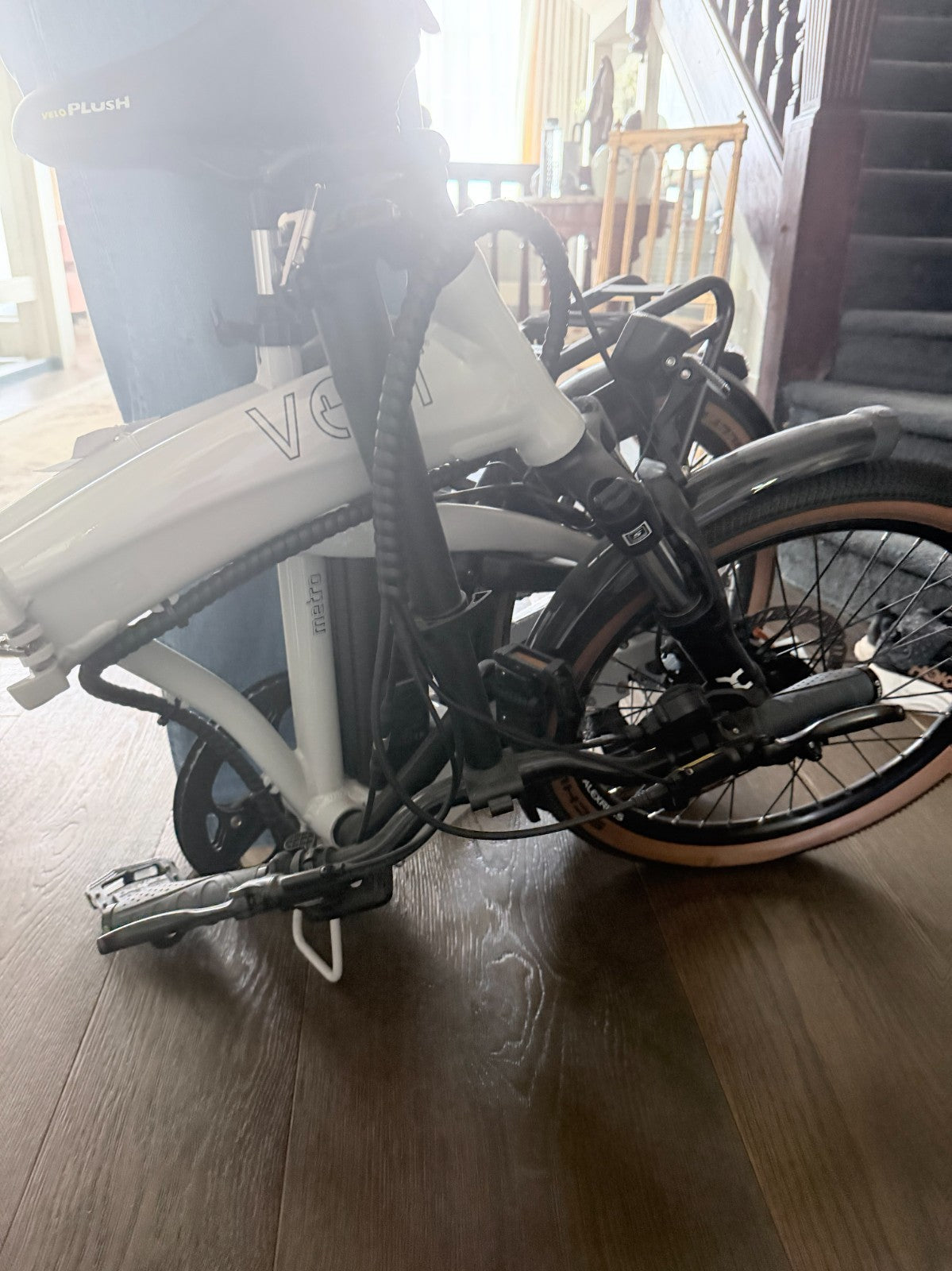 Volt Metro White Folding Bike