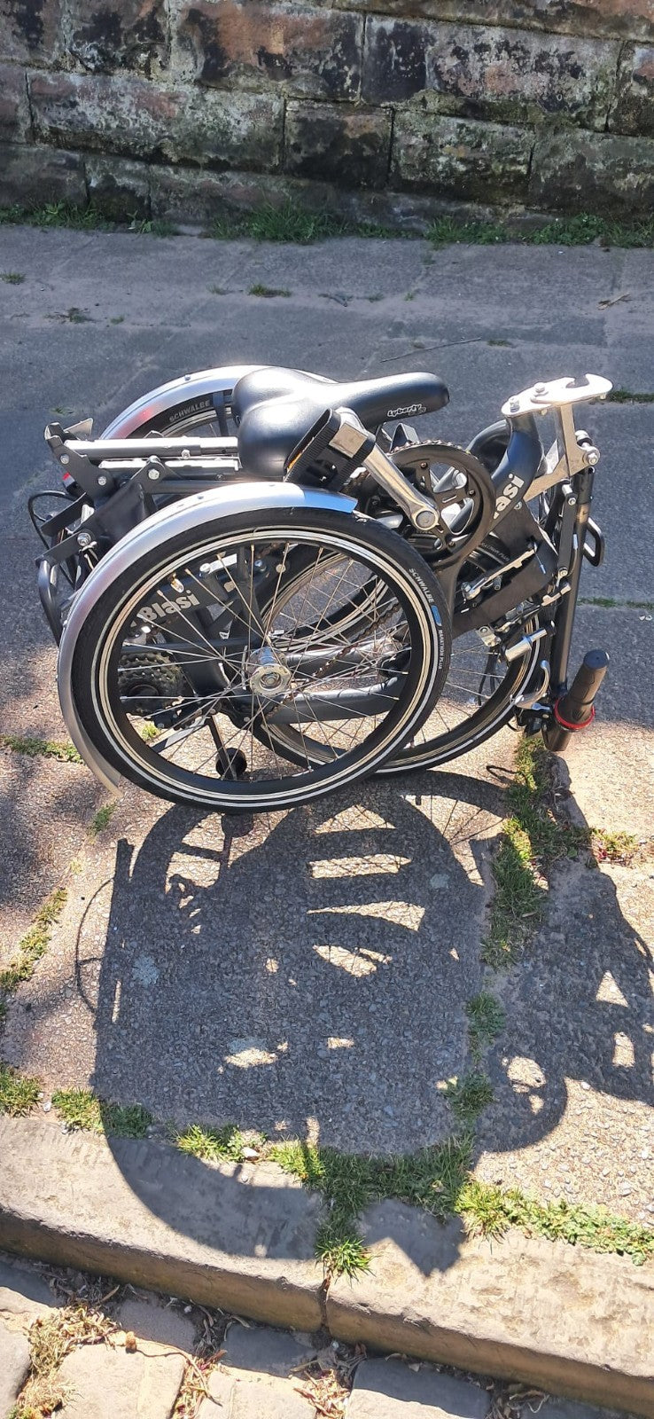 Di Blasi R32 Adult Folding Tricycle (compact folded) Excellent condition.