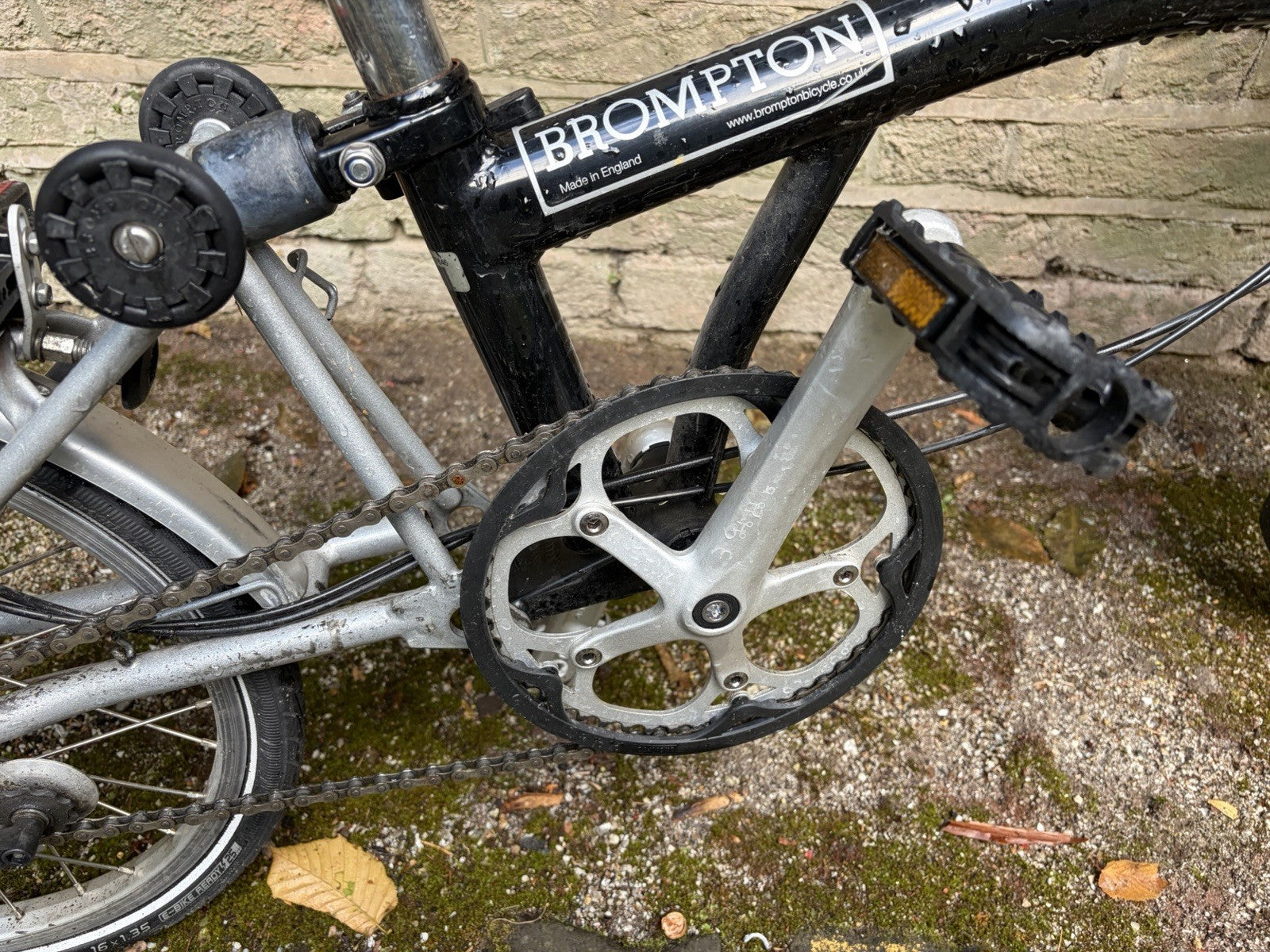 Brompton Folding Bike 16in 31cm Black/Silver Mudguards Reflectors Front Bag inc