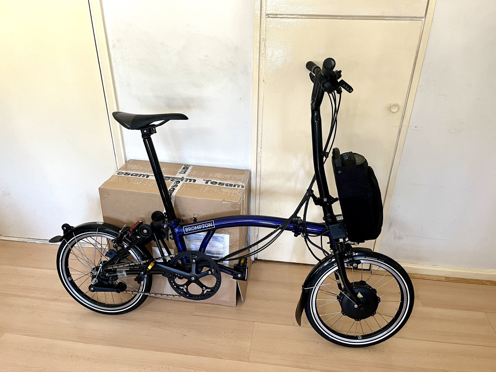 Brompton Elec C Line Explore 6 Speed - Bolt Blue / Black New