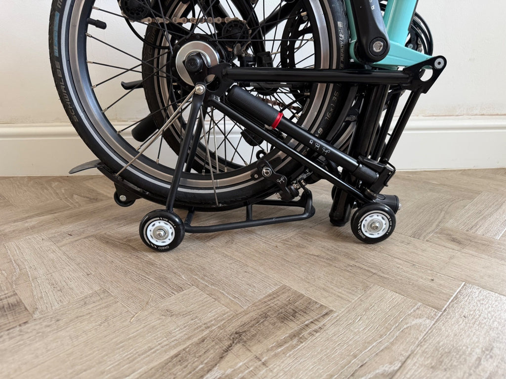 Brompton C Line - Black Edition - 6 Speed - Turkish Green - Excellent condition.