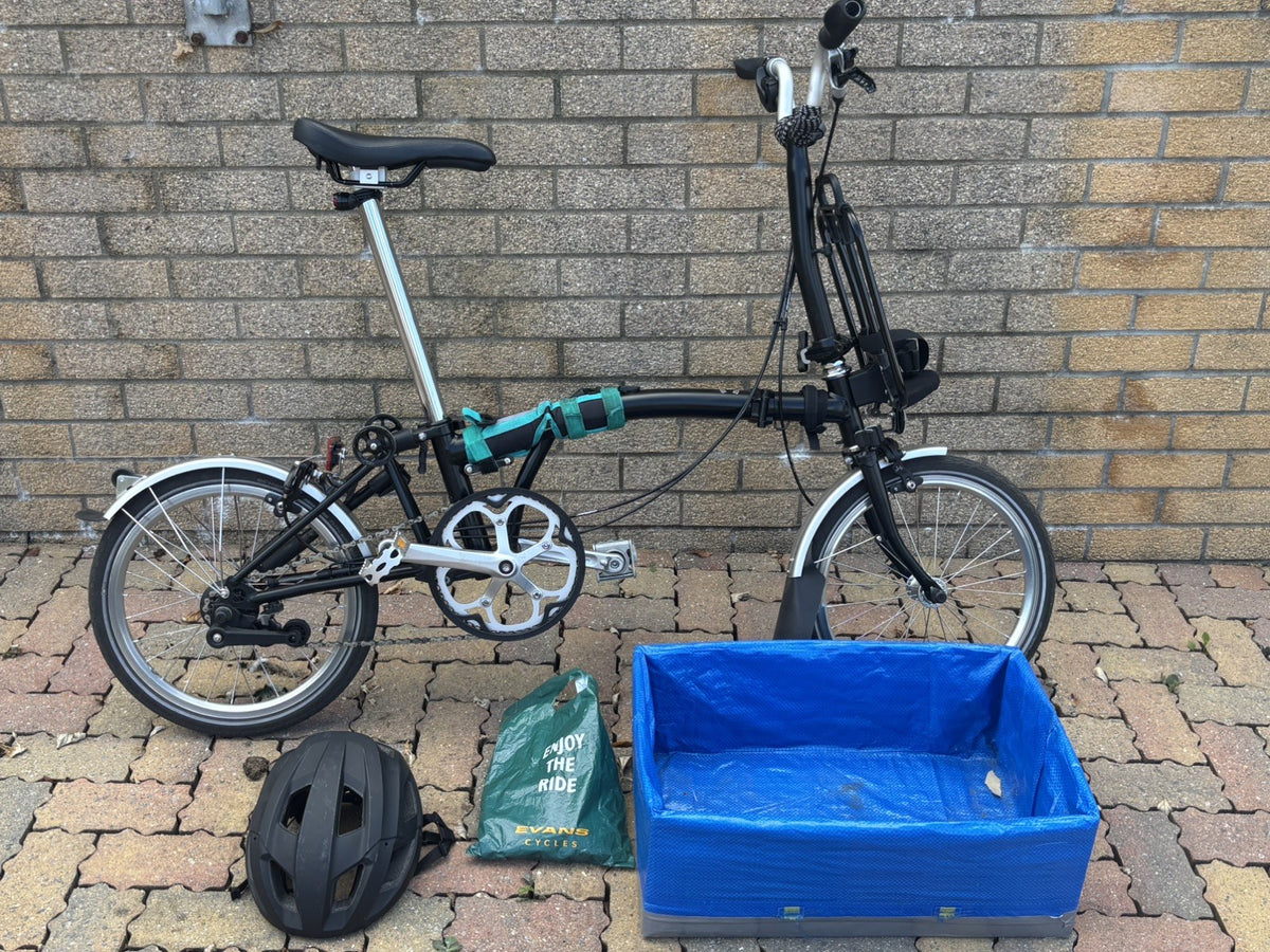 Brompton C Line Urban 2 Speed Black Mid Handlebars 2021 model (purchased 2024)