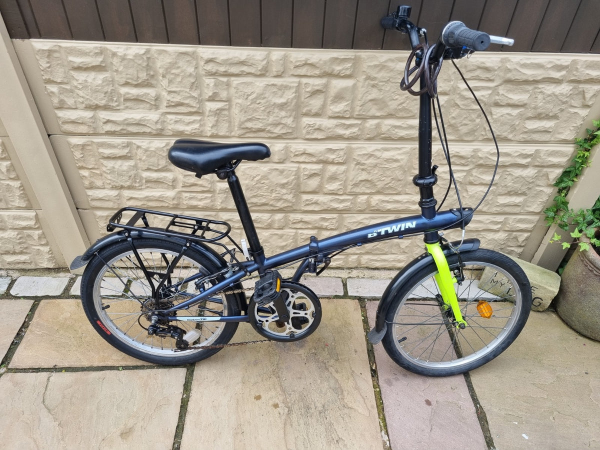 B'Twin 20in Folding Bike Black/Green, Rear Rack, Mudguards, V-Brakes