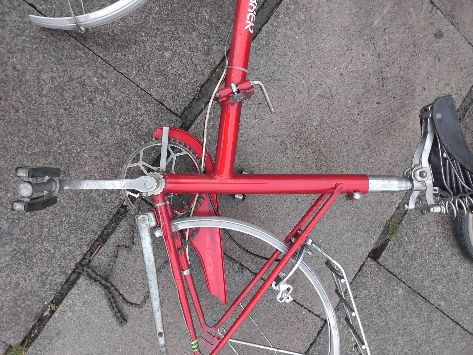 Two Vintage Bikes Raleigh Nova & Marlboro Trekker Folding Bike