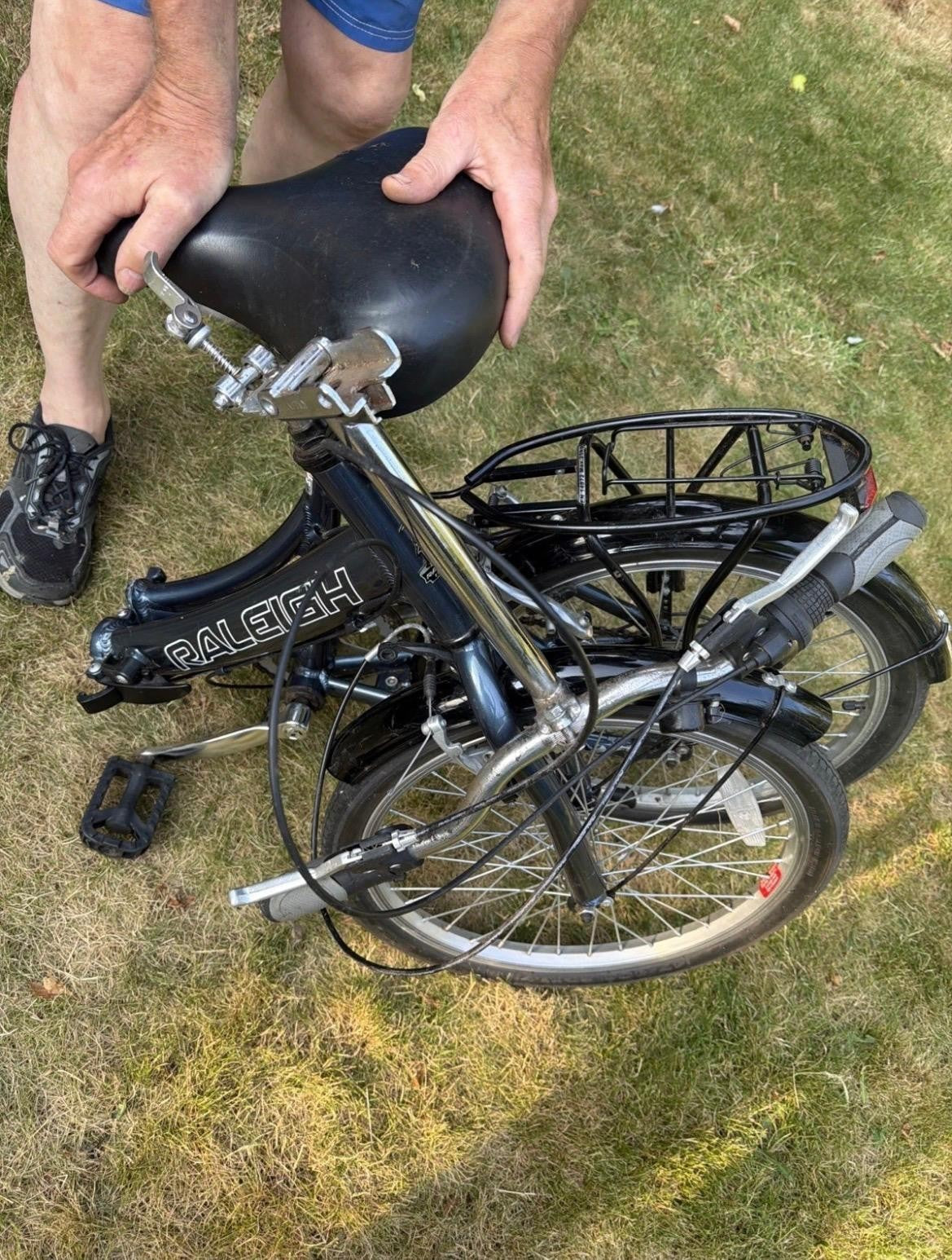 Raleigh Swift Folding Frame Bike