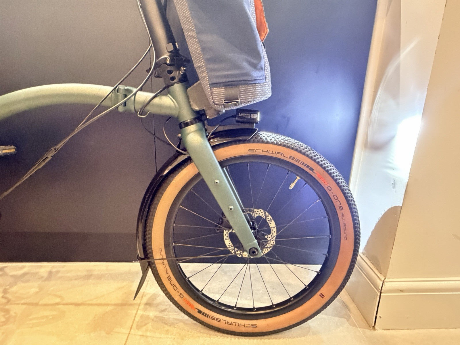 Brompton G Line Electric 4 speed - Forest Green - Medium - 164 miles, Sep 2025!