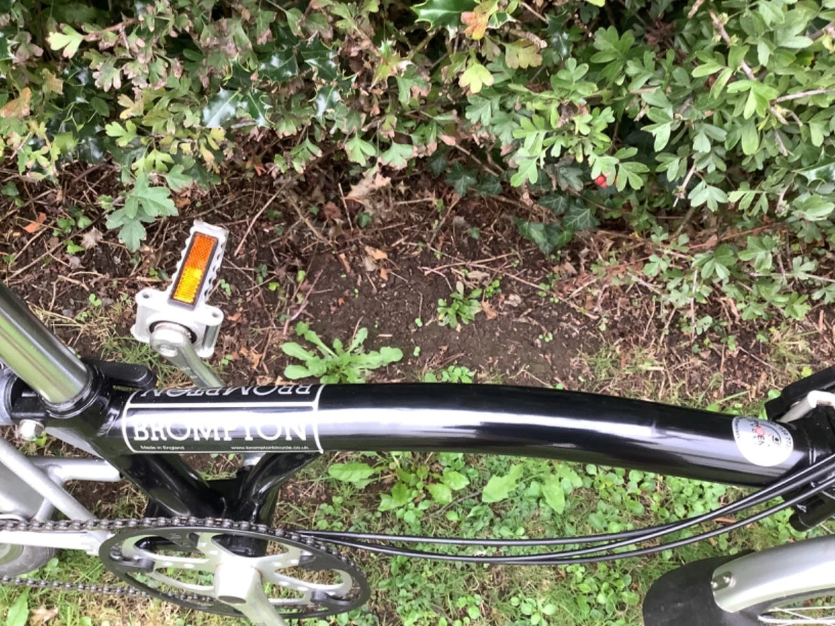 Brompton  M6L (6 Speed) folding bicycle -  (Mint Condition)