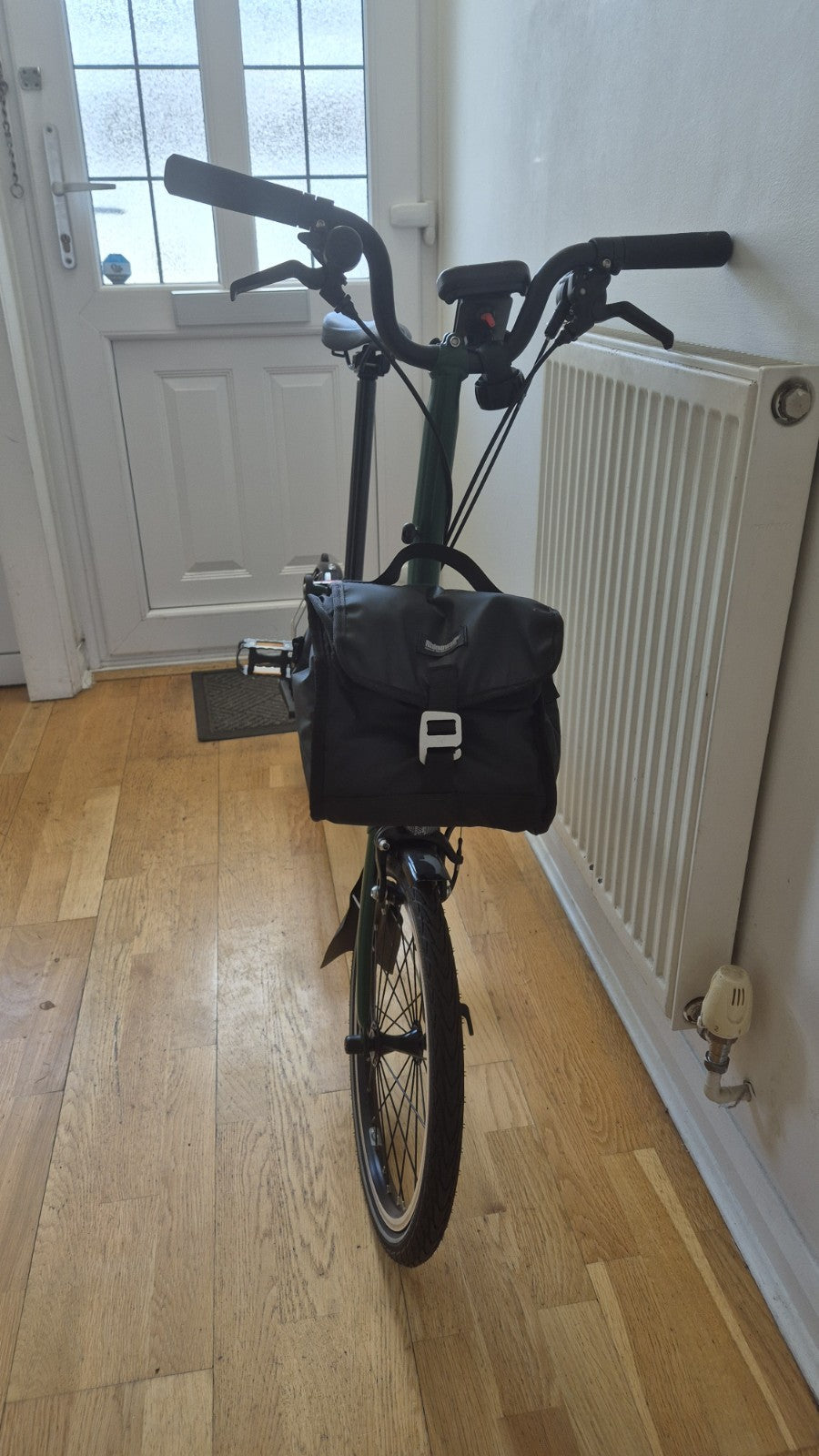 Brompton C Line Urban 2 Speed Folding Bike Racing Green – Mid Bar - Bag Included
