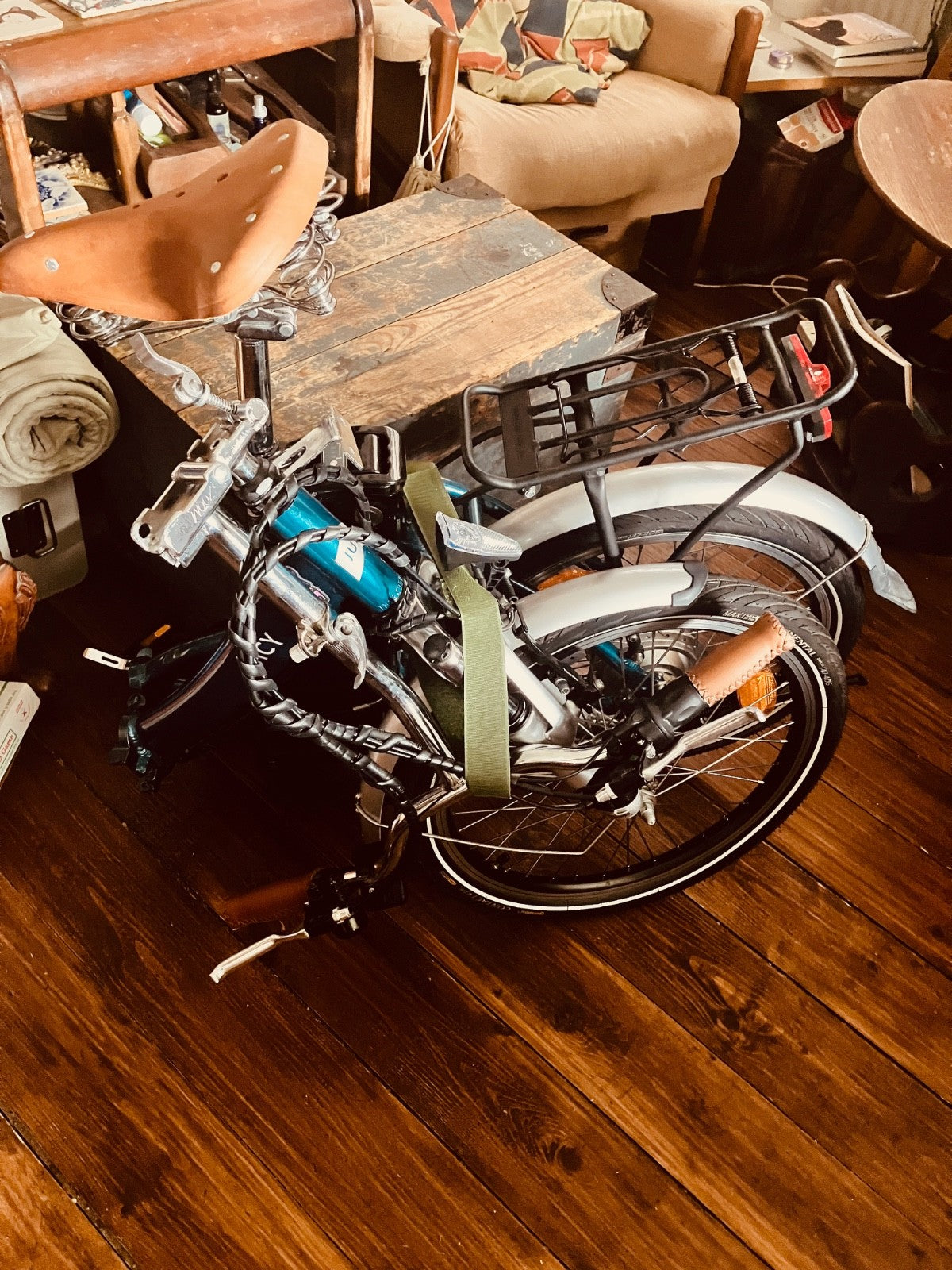 Juicy Compact Click Teal Barely Used Folding Bike