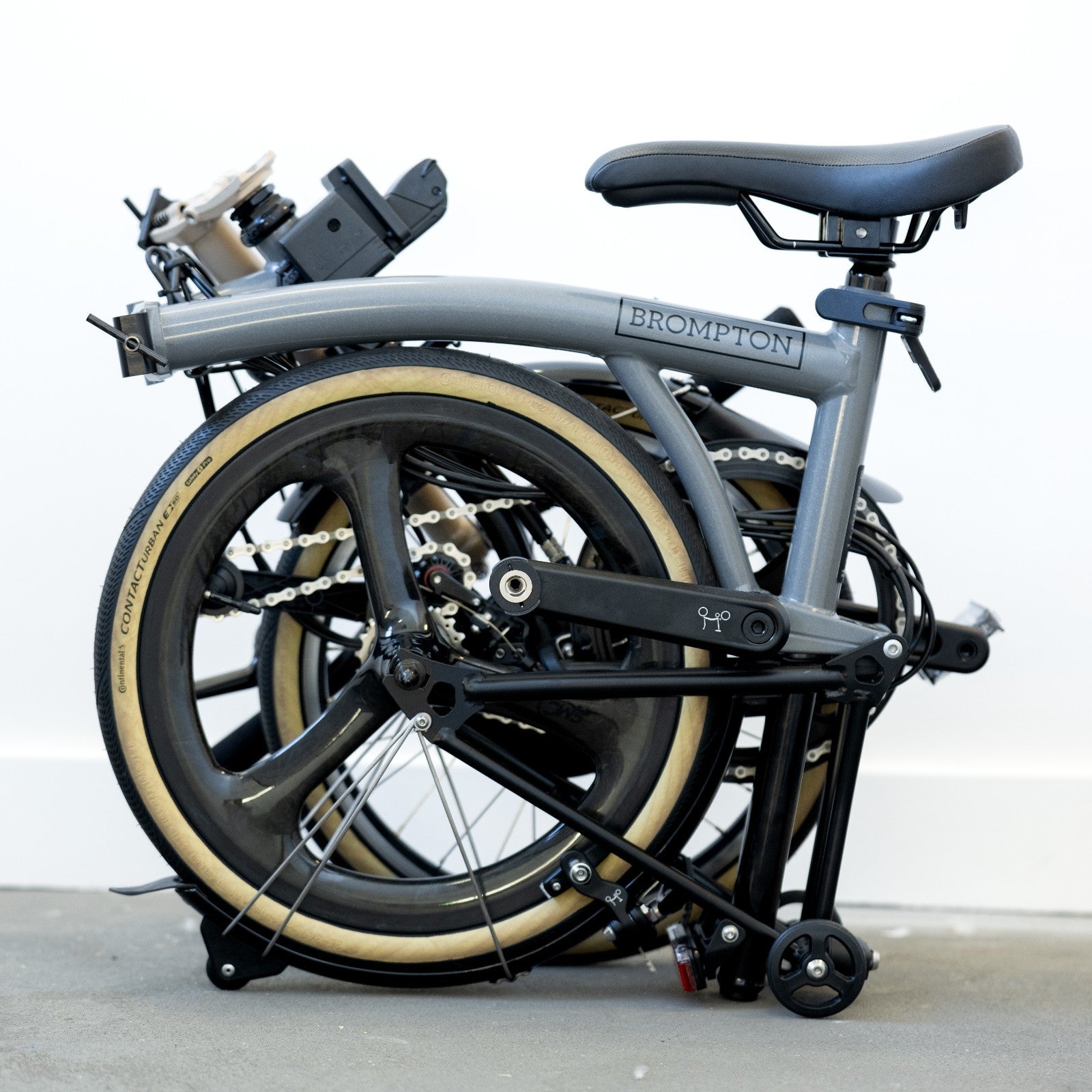 Brompton P Line Electric Storm Grey SMC Carbon Wheel Chris King Ti NOV 15.48kg