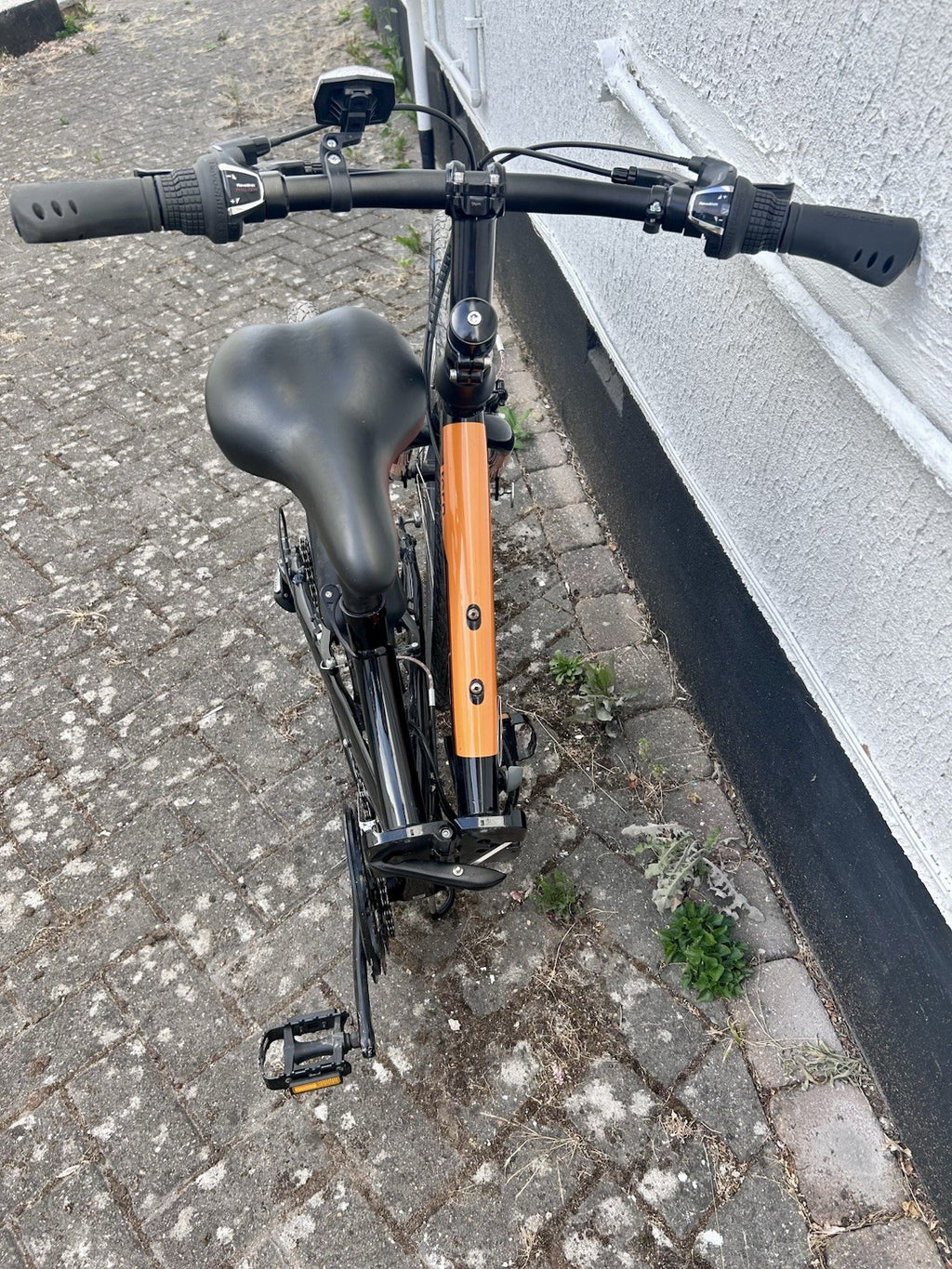 Tern Joe C21 15 26in Folding Bike w/ Mudguards, Black/Orange