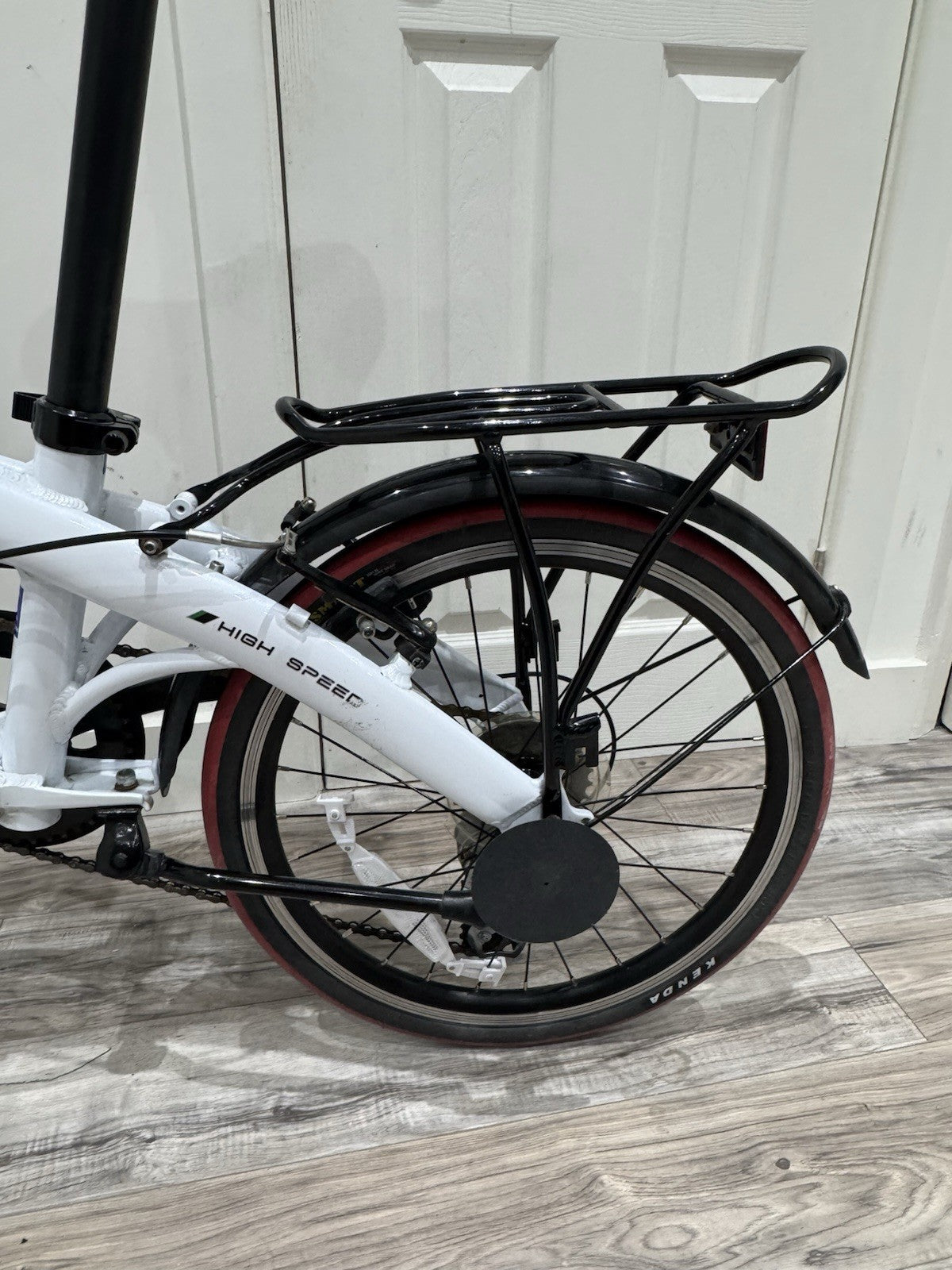Ecosmo 20 Inch Light Weight Alloy Folding City Bike In Excellent Condition