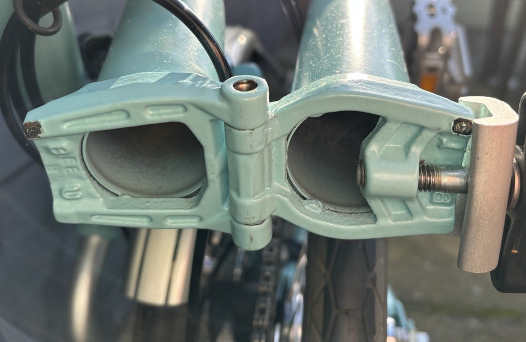 Brompton M3L folding bike C Line Equivalent in Turkish Green - Hardly Used