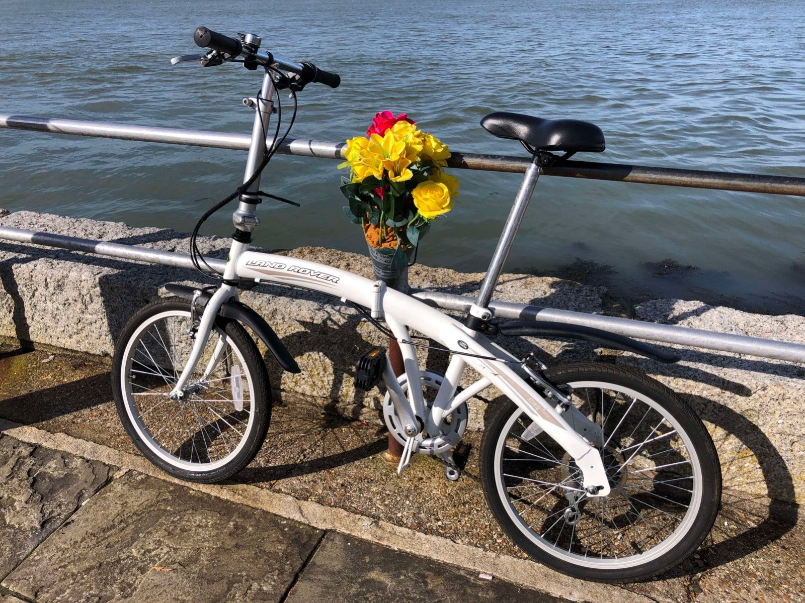 Landrover City Folding bike - Landrover Defender folding bicycle. 20" Wheels.