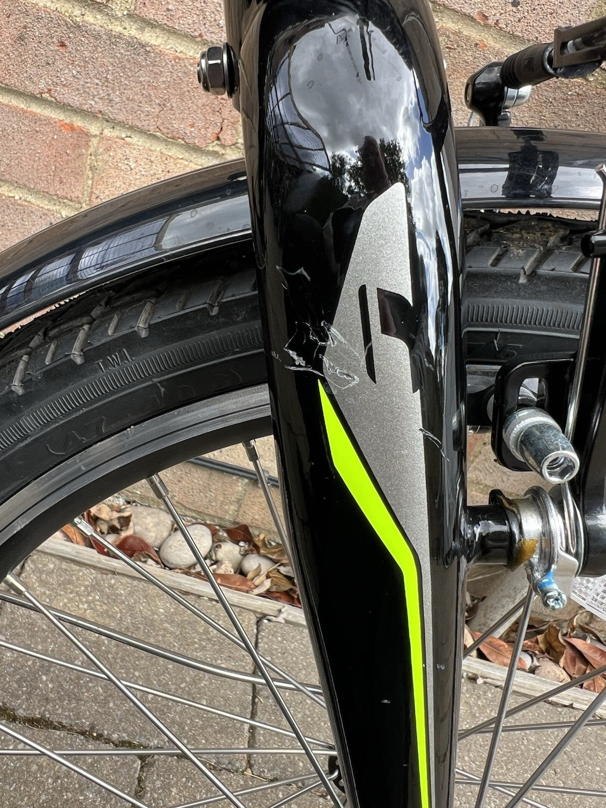 Carerra Cross City Folding Bike