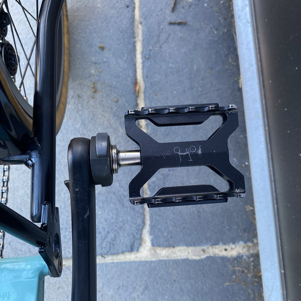 Brompton C-line 6 Speed Black Edition In Turkish Green