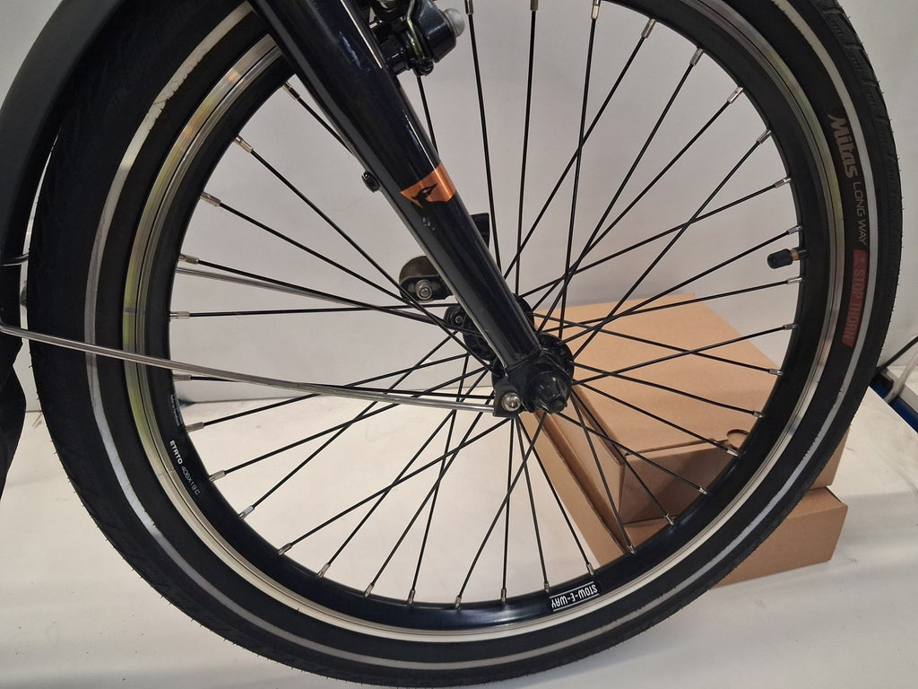 Raleigh Stow E Way Compact 8-Speed Folding E--Bike - Grey (Scratched Frame)