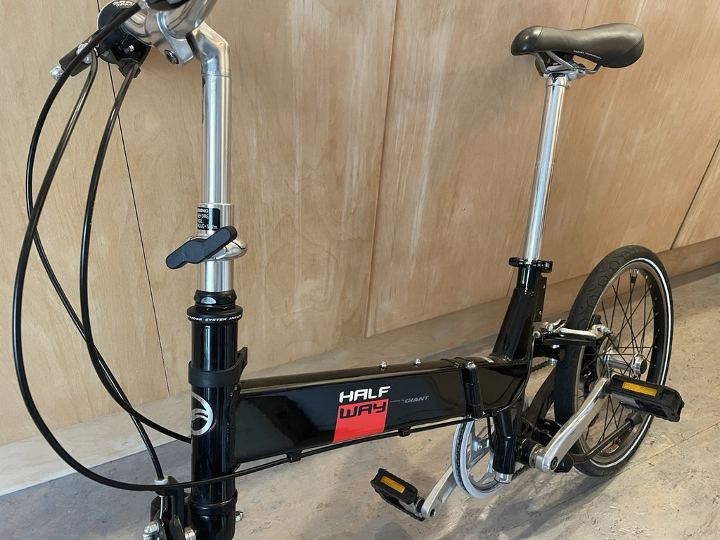 Giant Halfway Folding Bike 20'' Wheels 7-Speed Excellent Condition Black Frame