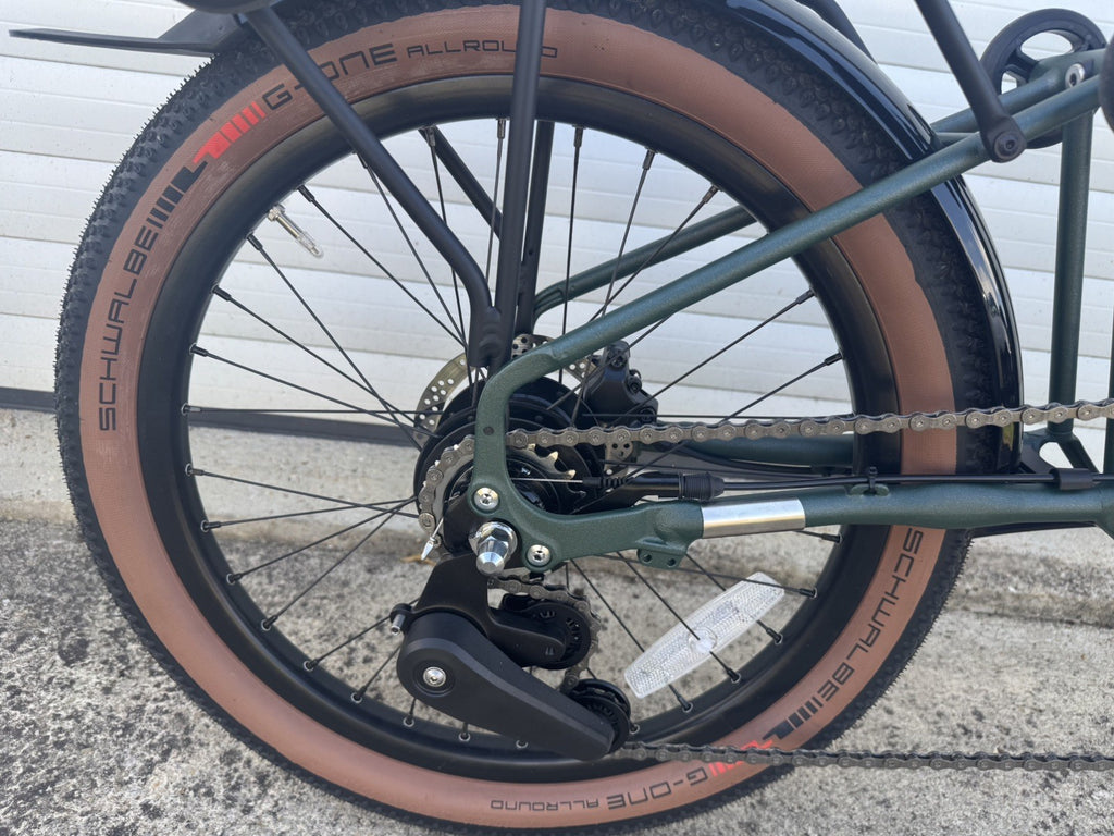 Brompton G Line 8-Speed (Large) 2026, Under 10 Miles, tools, warranty