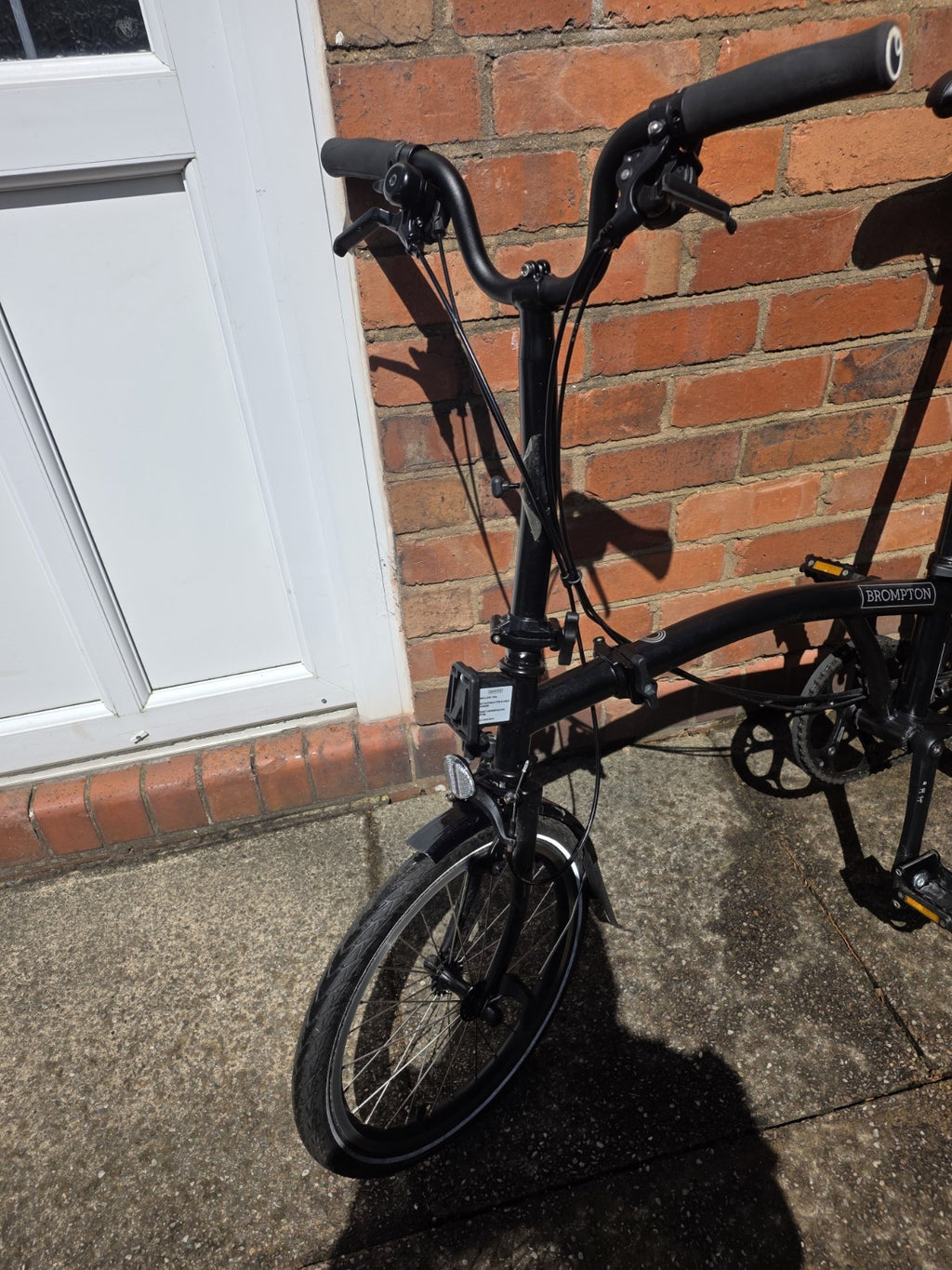2025 Brompton 6 Speed with Front Mounting Bag. Excellent Condition