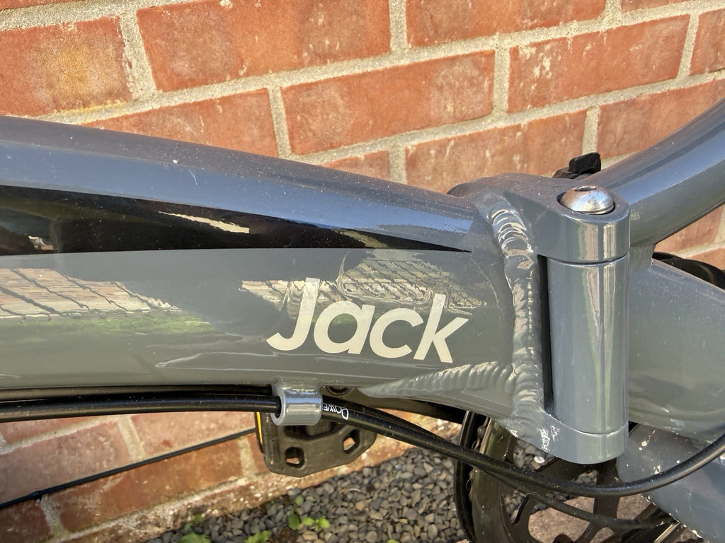 Dawes Jack 20in Folding Bike 6 Speed Grey/Black Rear Rack Mudguards