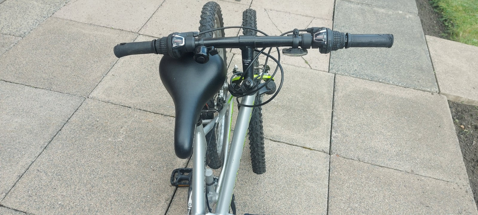 Challenge Beacon Folding Mountain Bike 18" Medium Frame, 18-Speed, 26" Wheels
