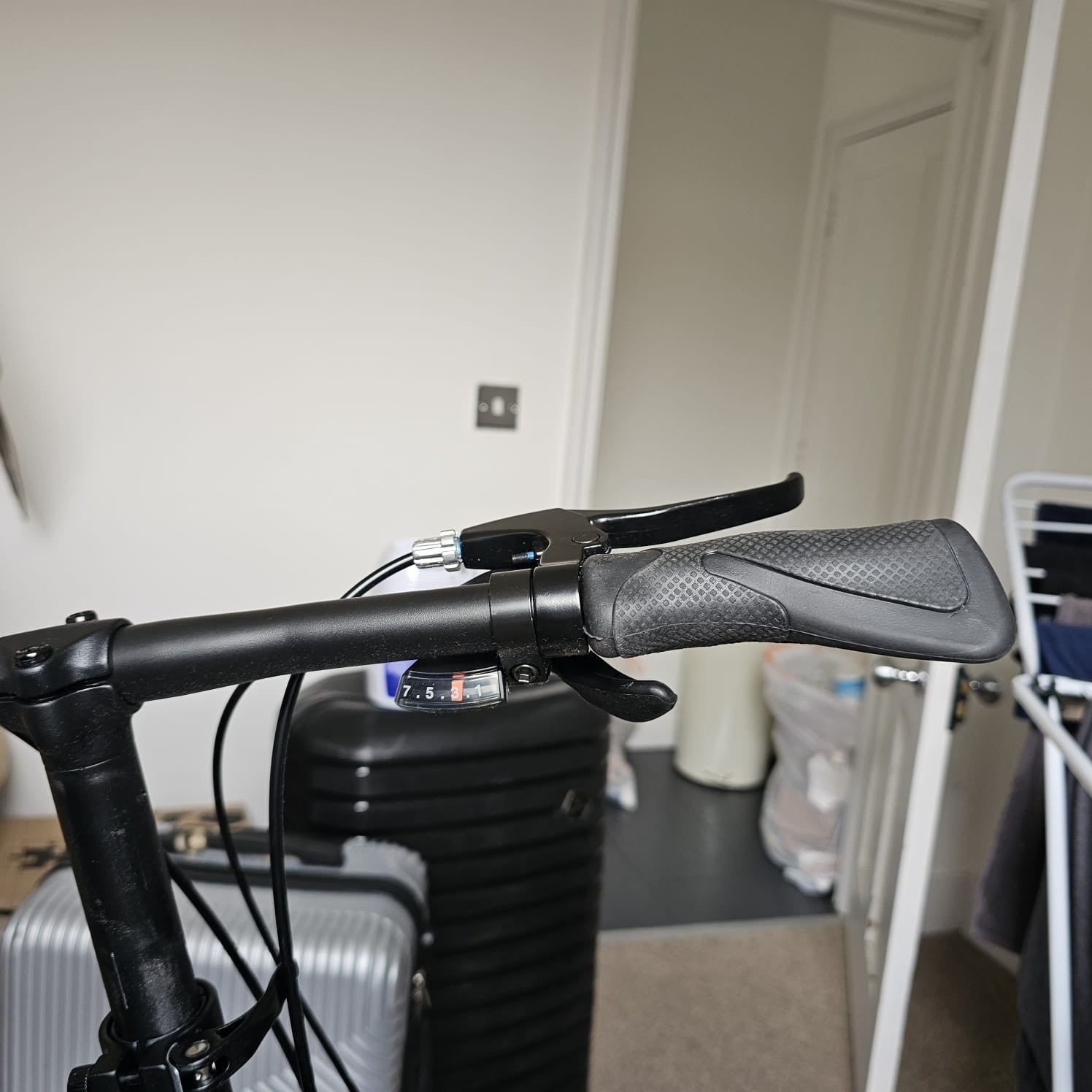 Dawes Kingpin Folding Bike Grey – Used Once – Excellent Condition – RRP £521