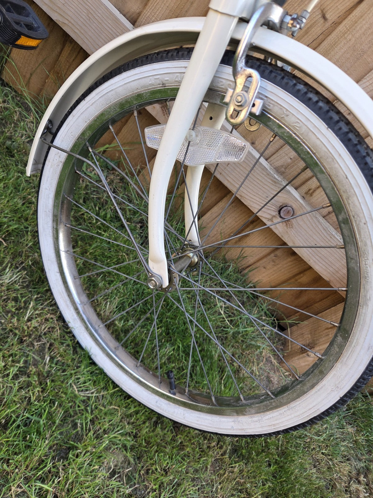 Raleigh Compact Vintage Folding Bike Bicycle Retro Cream White