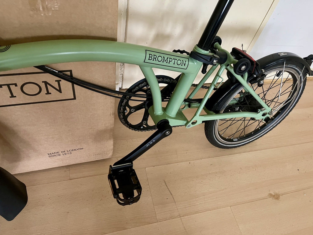 Brompton C Line Explore, 6-Speed, Matcha Green, Black Ed, Mid Handlebar 2025
