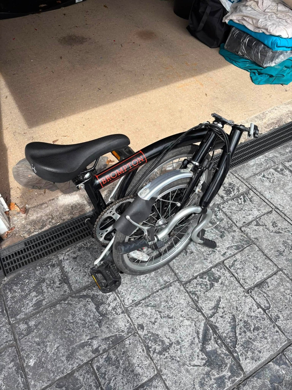 BROMPTON 5 Speed Folding Bicycle - With New Saddle fitted