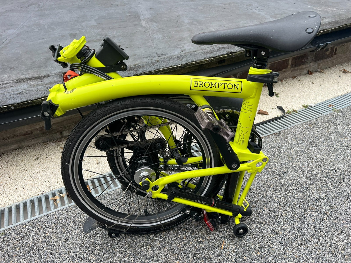 Brompton C Line 6 Speed folding bicycle - Lime green 2023 with extras