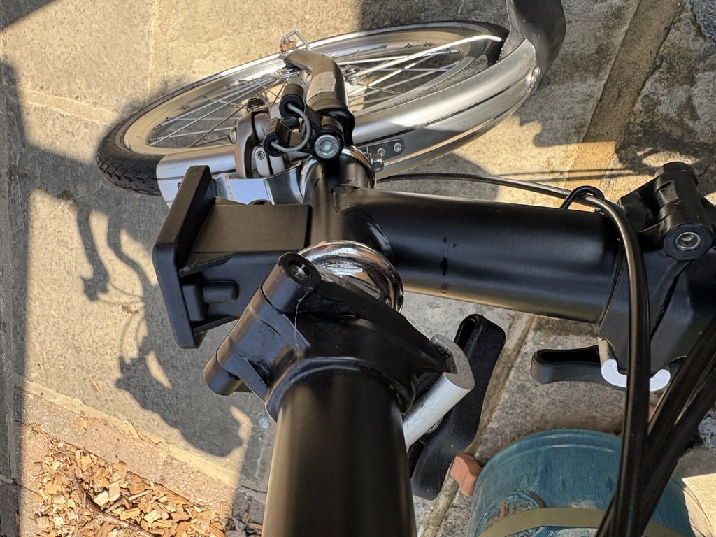 Brompton P6R Black Folding Bike - 6 Speed 2015 with Luggage Rack and Bungees