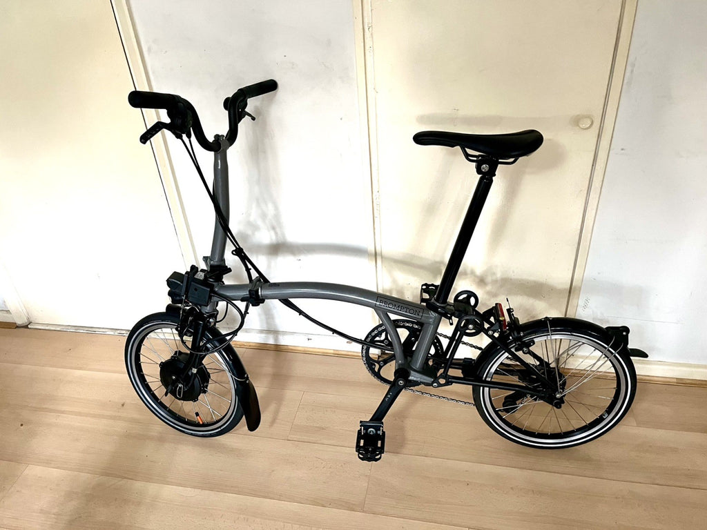 Brompton P Line 2023 4-Speed, Storm Grey, Mid Handlebar