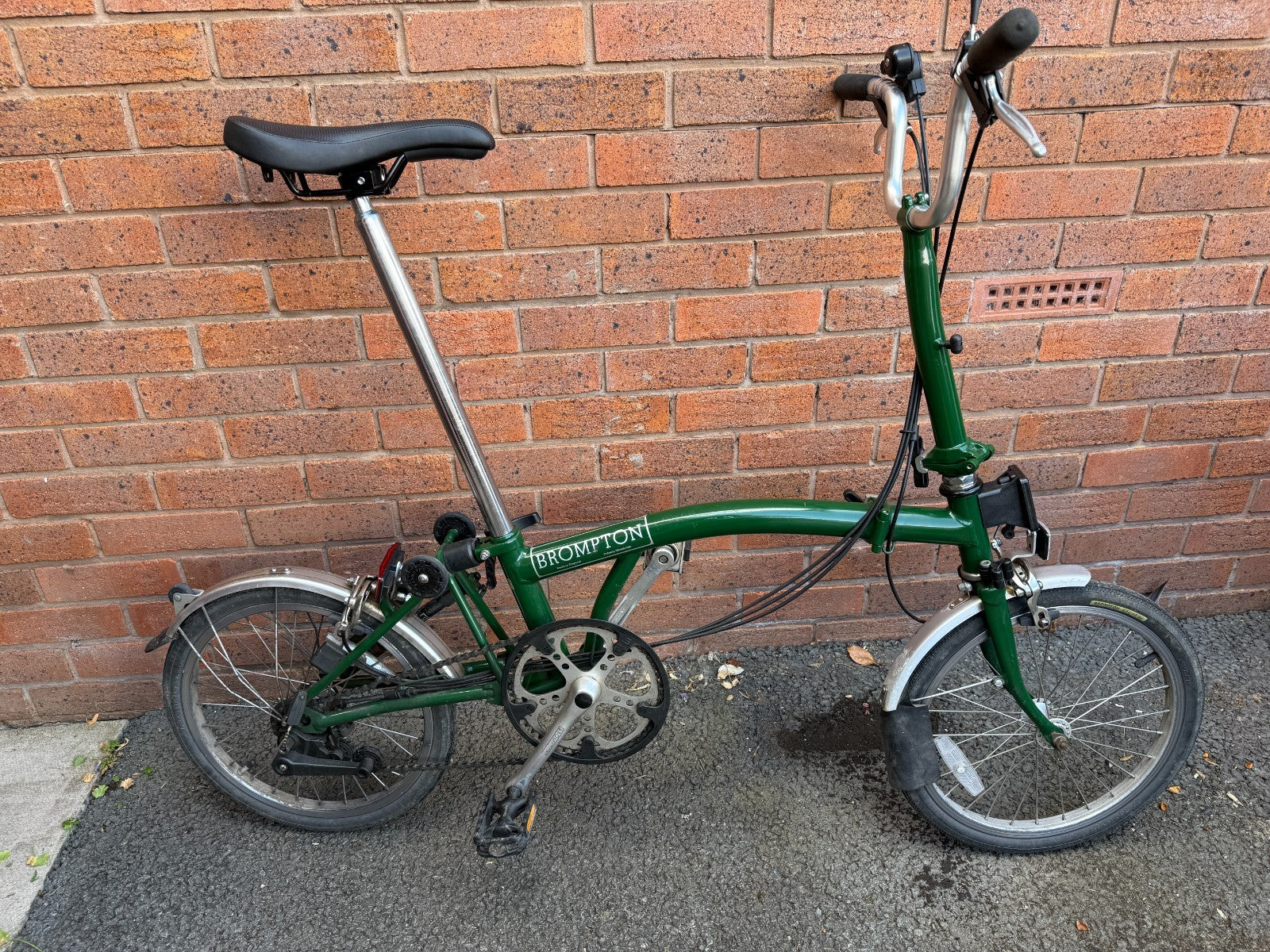 Brompton L6 (6 Speed) folding bicycle -BRITISH RACING GREEN (GOOD CONDITION)