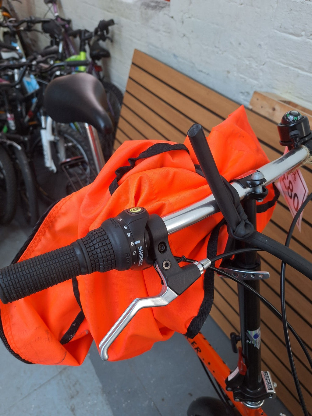 Uri Geller "Bend It Bag It Bike" Folding Bike by Neobike
