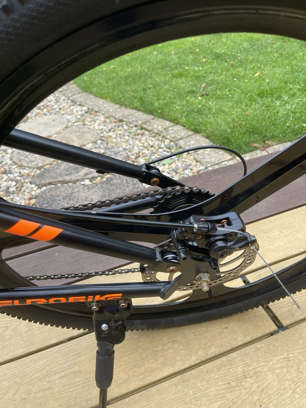 Eurobike G7 Folding Mountain Bike Dual Disc 17" Frame, 27.5" Wheels