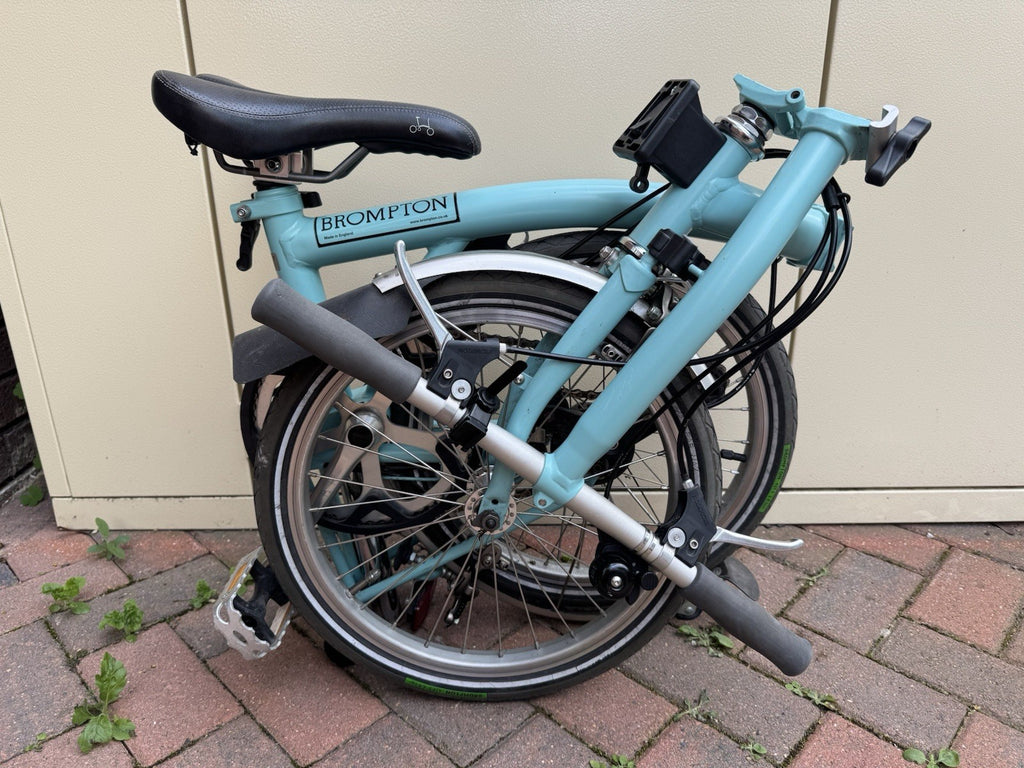Brompton Folding Bike 2-Speed With Accessories In Great Condition