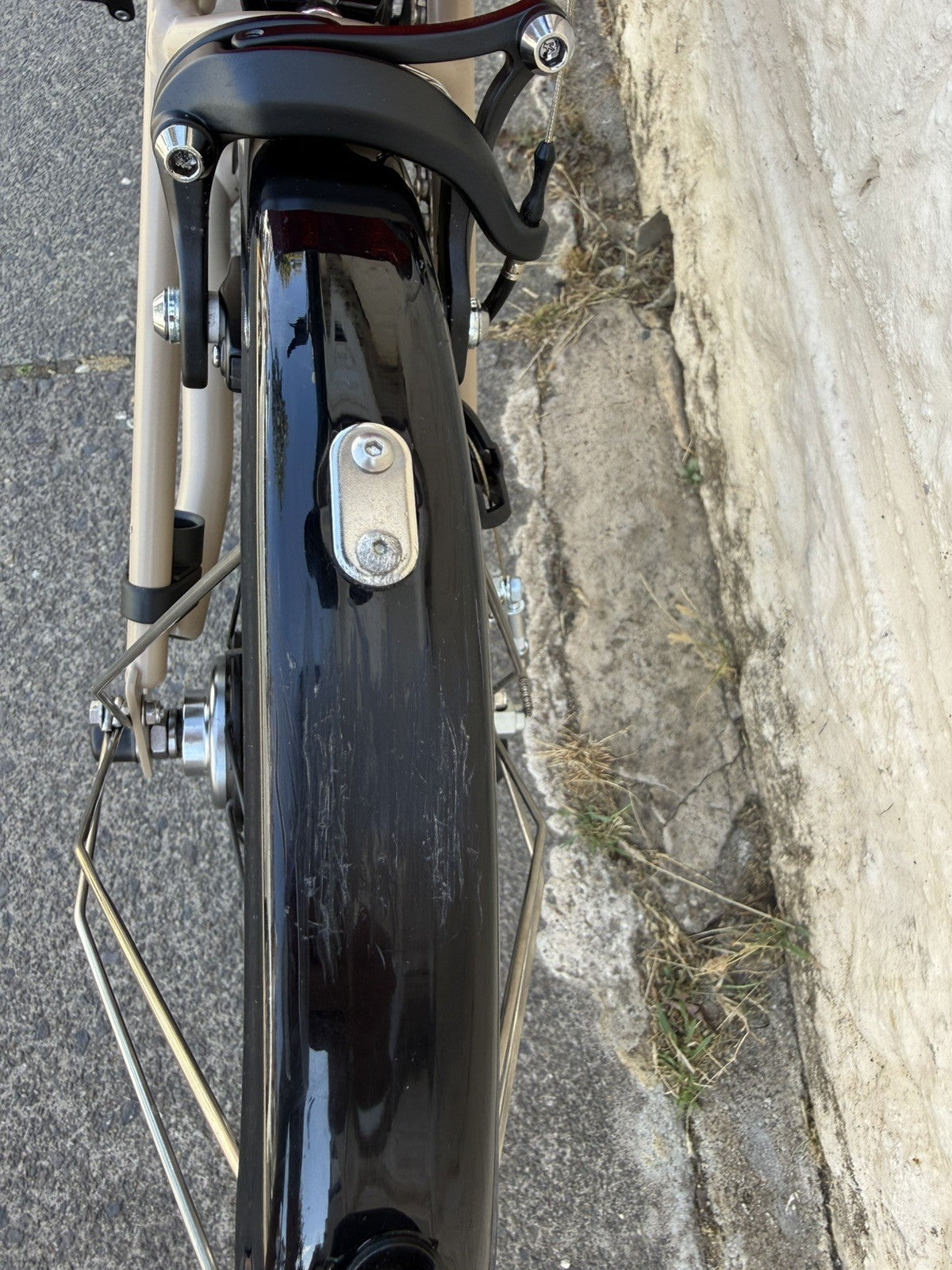 Brompton C Line Explore 2024 Folding Bike 6-Speed, Mid-Bar (Colour: Dune Sand)