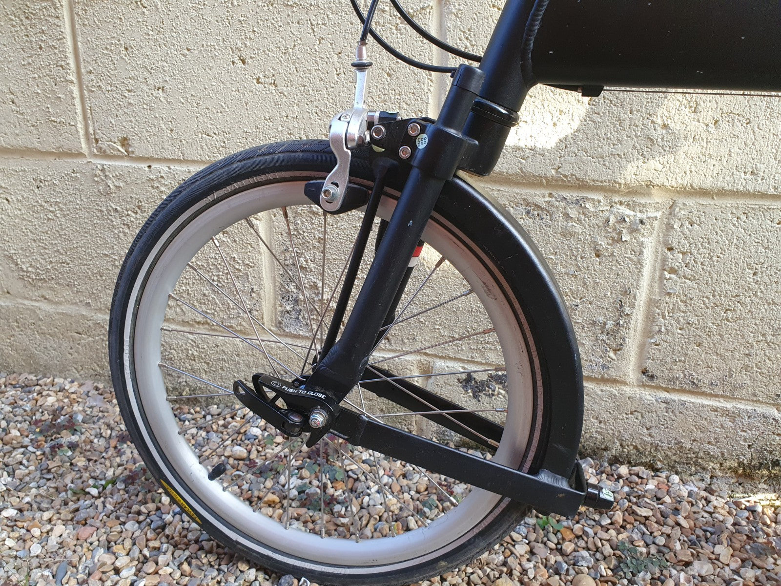 Mezzo D9  9-speed folding bicycle, black, very good condition, with carry bag.